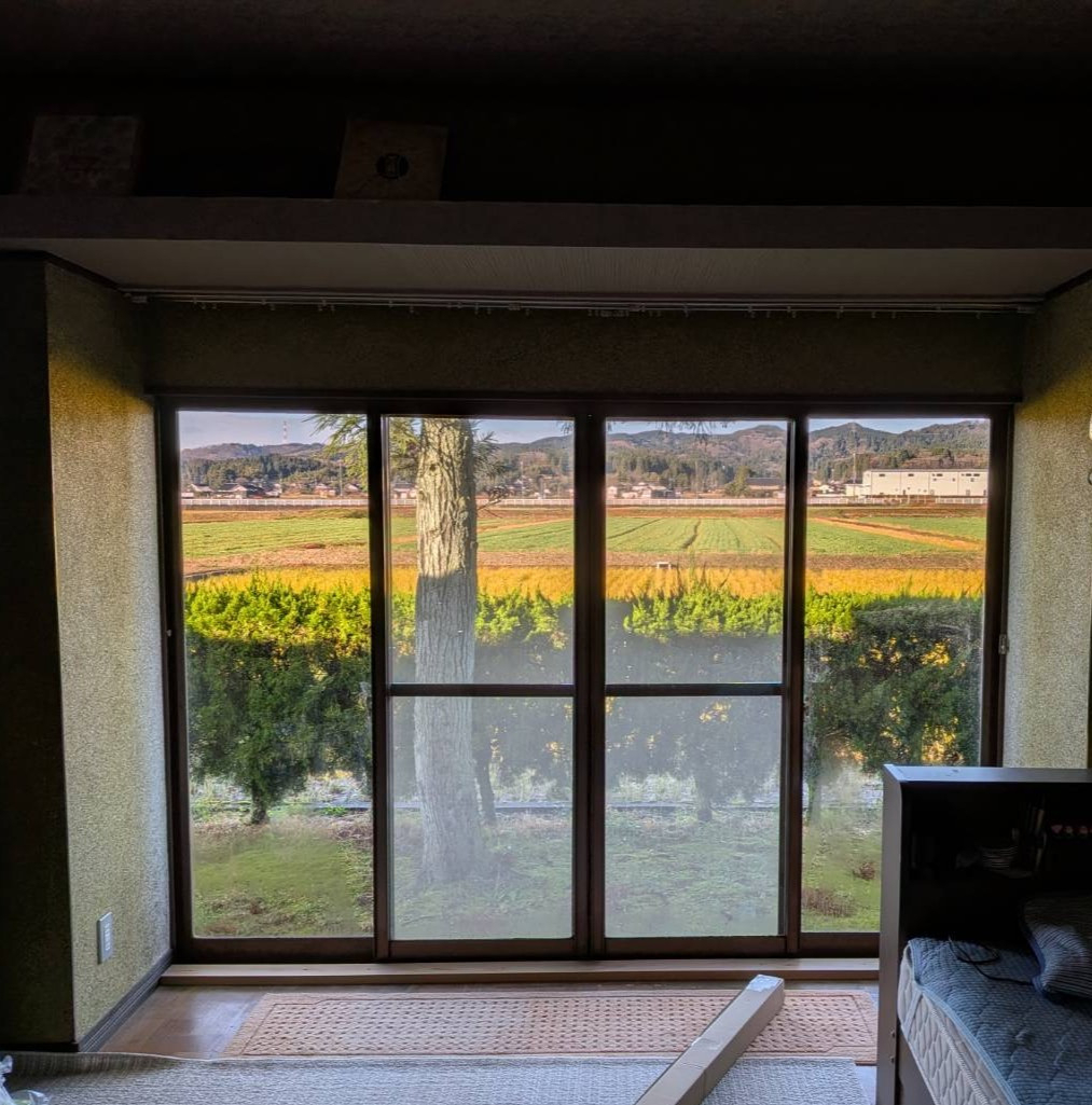 アルキャンの内窓インプラス施工の施工前の写真1