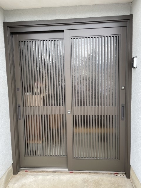 スリースターの玄関ドア　1dayリフォーム　京都市伏見区Y様の施工後の写真1