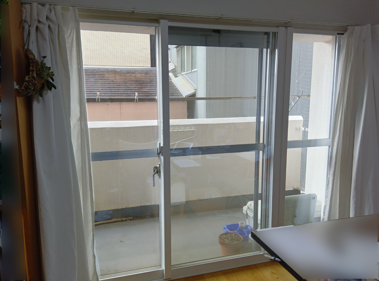 スリースターの京都市上京区S様：築45年のマンション。子供部屋の寒さ対策に内窓を設置して頂きました☺️の施工後の写真3