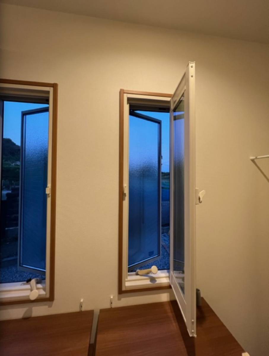 マルマン窓建工房の玄関窓インプラス施工💁‍♀️✨の施工後の写真3