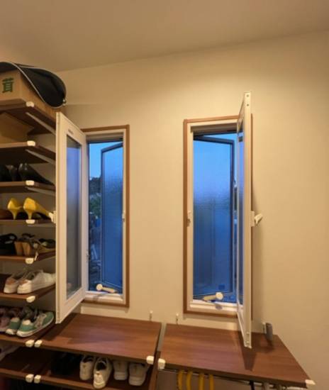 マルマン窓建工房の玄関窓インプラス施工💁‍♀️✨施工事例写真1
