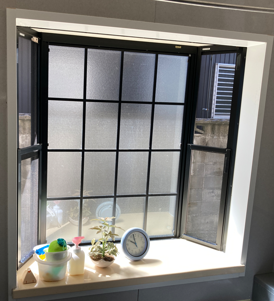マルマン窓建工房のお風呂の窓リフォーム😉の施工前の写真1