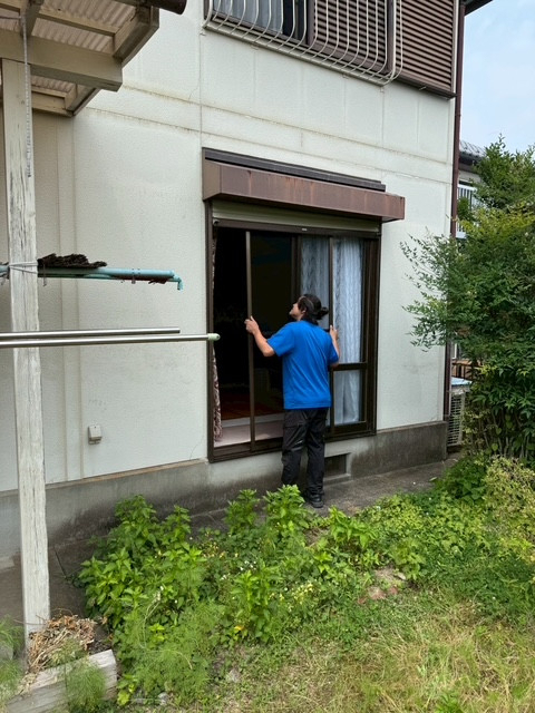 マルマン窓建工房の網戸2Set新設😊の施工前の写真2