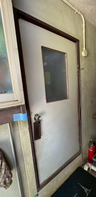 マルマン窓建工房の勝手口リフォーム😊の施工前の写真1