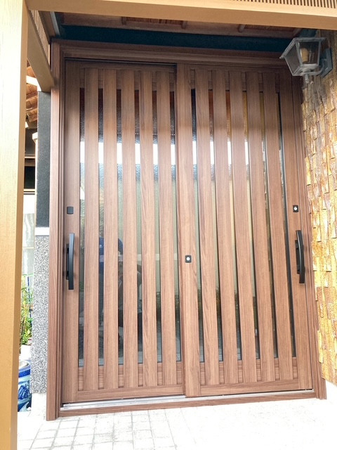 マルマン窓建工房の玄関リフォーム😊✨の施工後の写真1