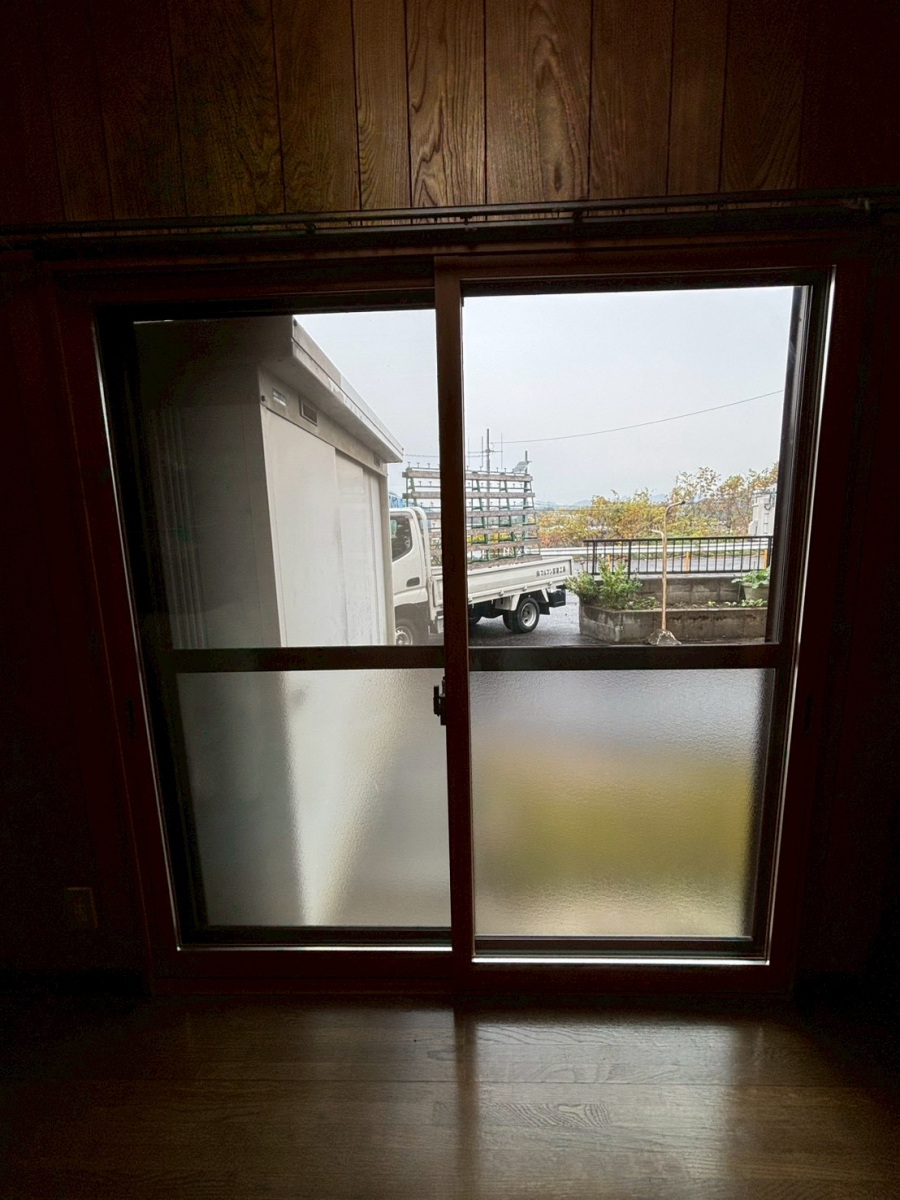 マルマン窓建工房のリビング窓に内窓施工✨の施工後の写真1