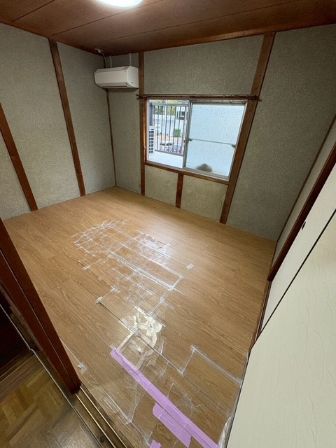 マルマン窓建工房の床張替施工😊✨の施工前の写真1