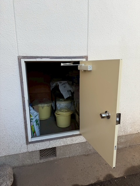 マルマン窓建工房の倉庫ドアリフォーム😊の施工後の写真1