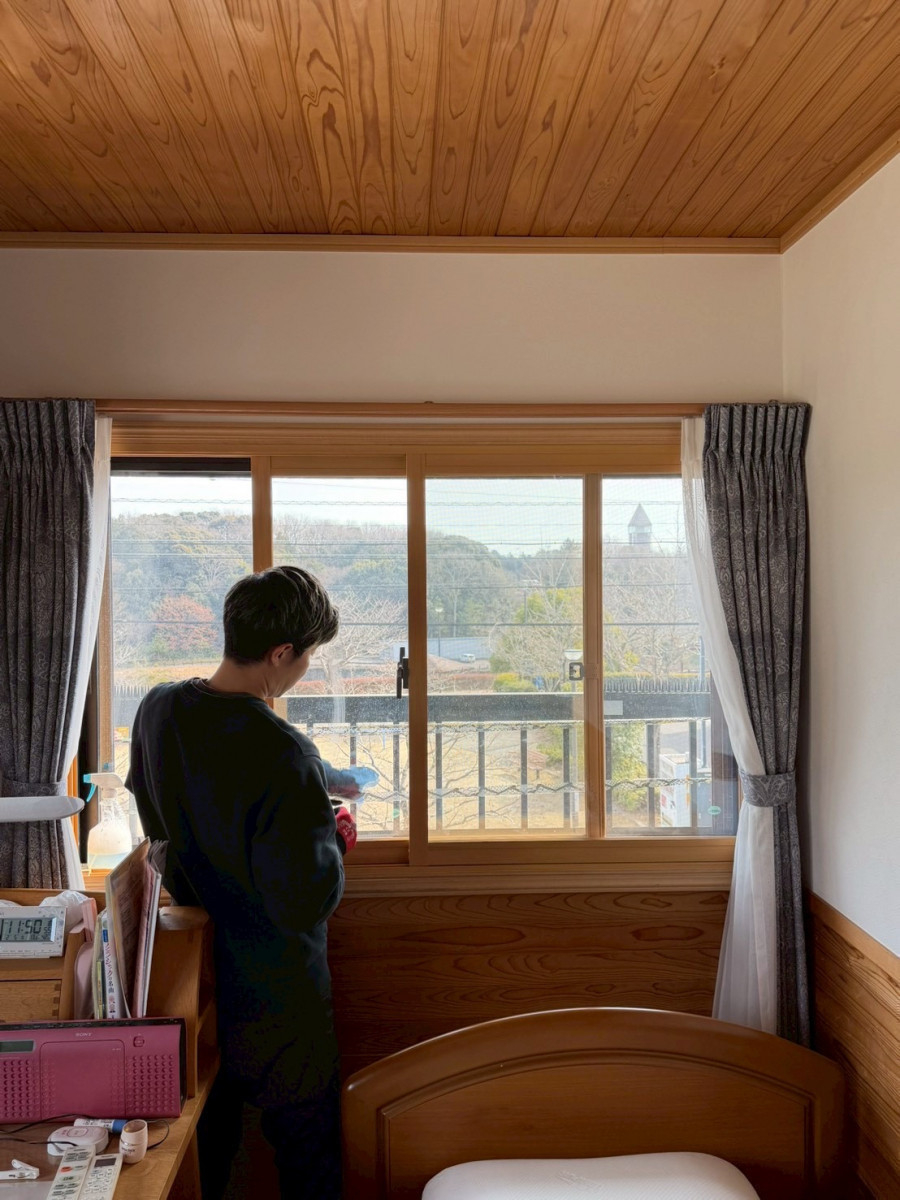 マルマン窓建工房の寝室の窓にインプラス施工😊の施工後の写真1