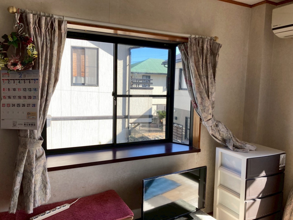 マルマン窓建工房の出窓に内窓施工😊の施工前の写真1