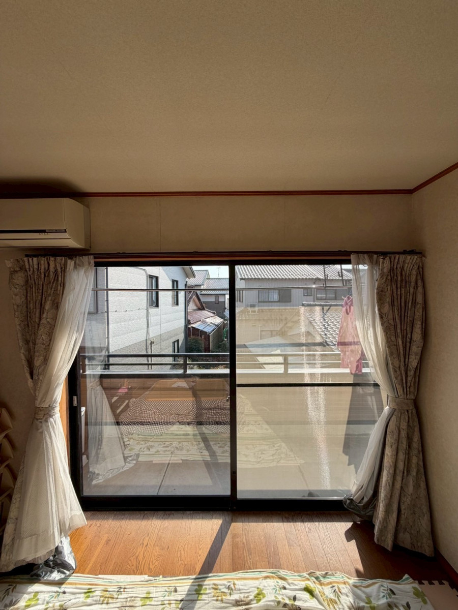 マルマン窓建工房の寒さ・結露のお悩み内窓で解消😊の施工前の写真1