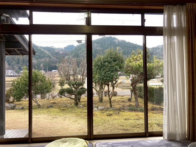 マルマン窓建工房の引違い4枚内窓施工😊の施工前の写真1