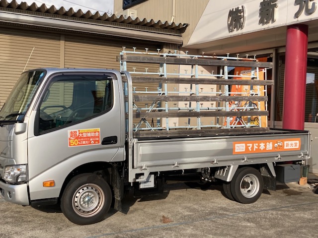 それ、マド本舗　新光堂のトラックです！　｜桑名市 新光堂のブログ 写真4