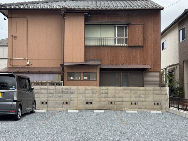 新光堂の視線対策に最適!LIXILの目隠しフェンスAB YL3型♪の施工前の写真1
