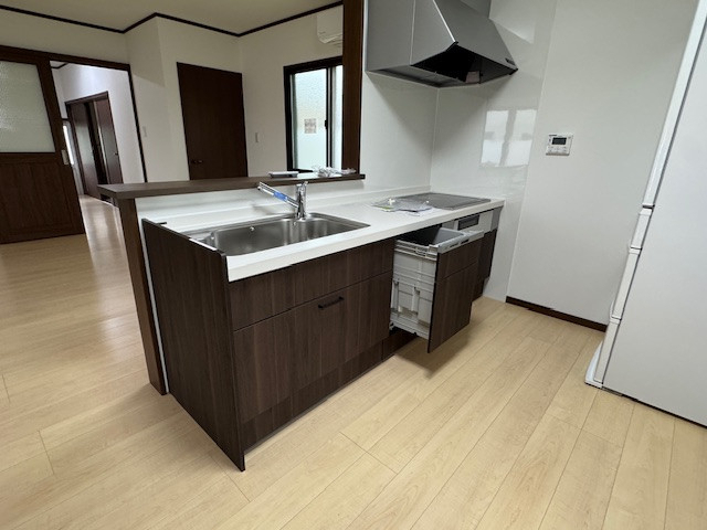 新光堂の高齢夫婦に優しい段差解消と水回り快適設備を備えた平屋全面リフォーム工事の施工後の写真2