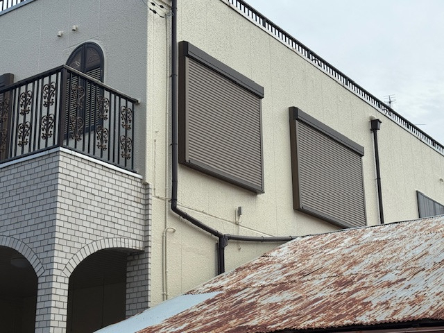 新光堂の「侵入対策に最適！リフォームシャッター取付工事」の施工後の写真2