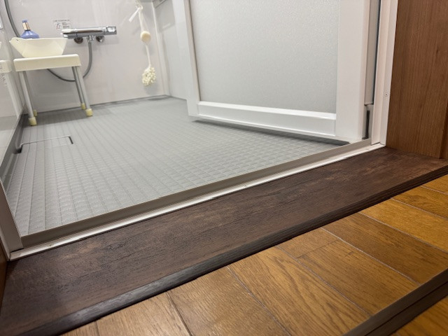 新光堂のユニットバスからユニットバスへ交換、リクシル暖かパックで寒さ解消の浴室リフォーム工事の施工後の写真3