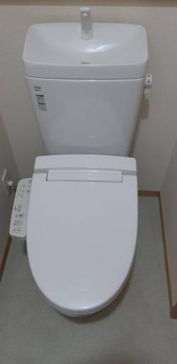 東福岡トーヨー住器のトイレ掃除のストレス解消の施工前の写真2