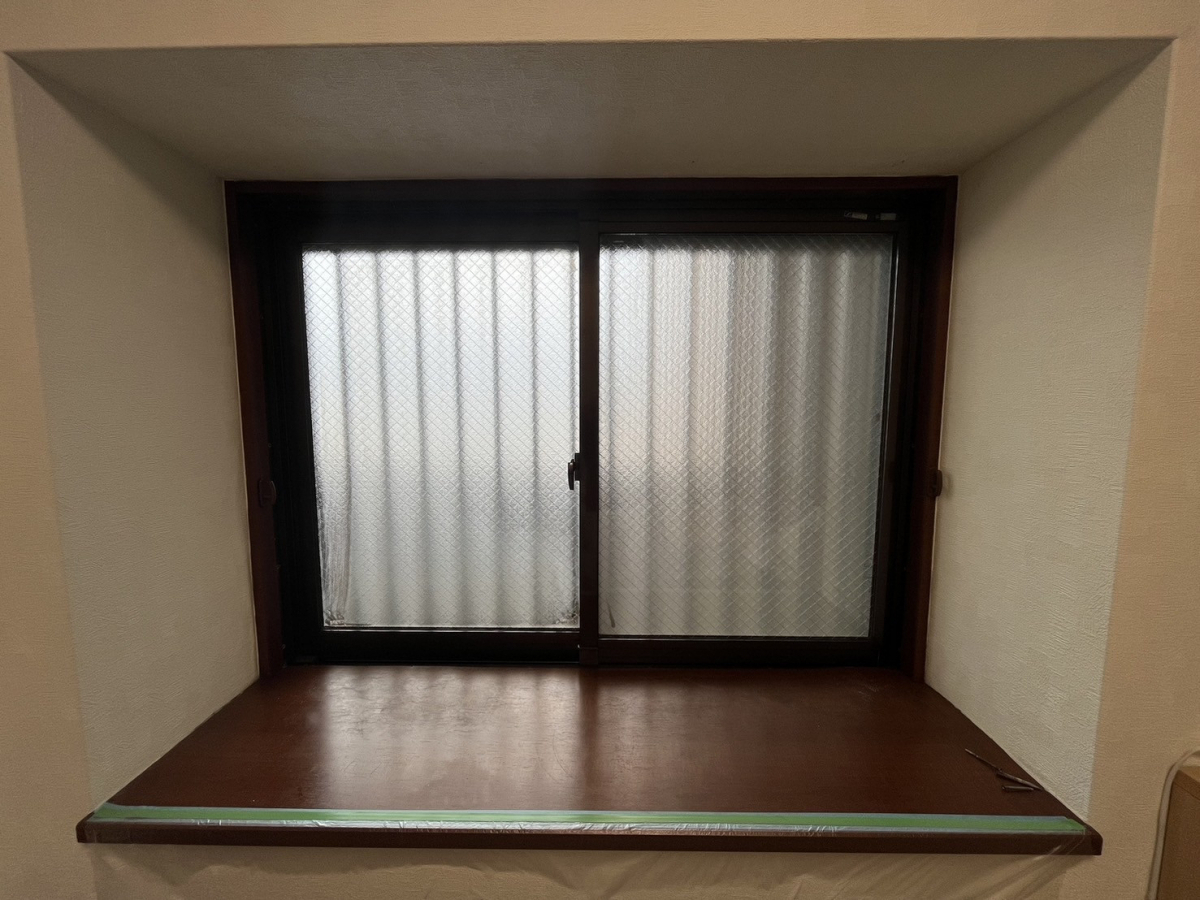 東福岡トーヨー住器の内窓（二重窓)2セット取付工事の施工前の写真2