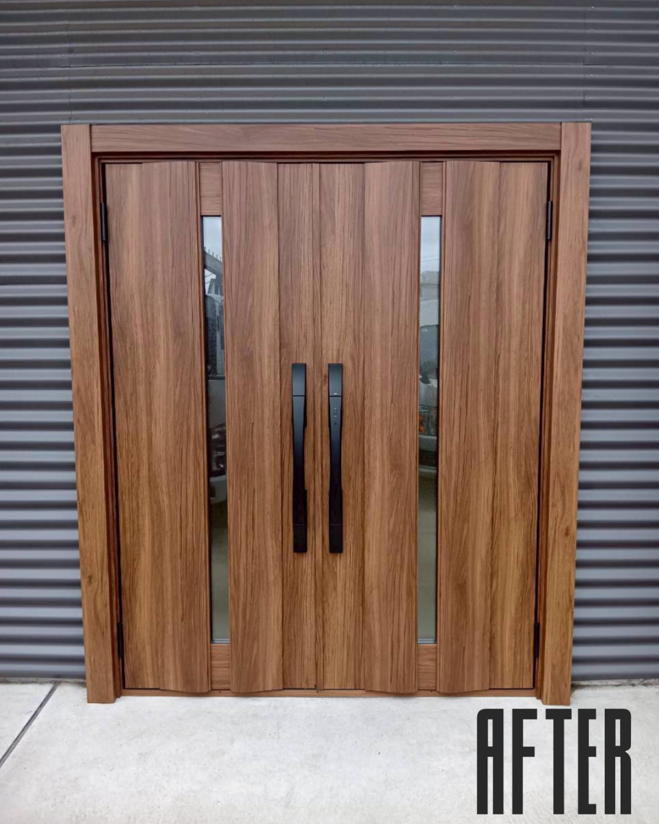 パートナー鷹取店の半日で終了！？〜玄関ドア〜【横須賀市】の施工後の写真1