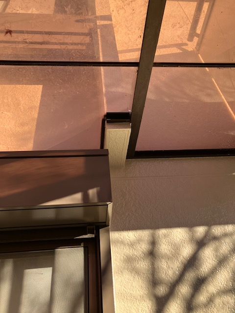 まどありー。本庄本店の群馬県伊勢崎市　カーポート屋根材の交換の施工前の写真1