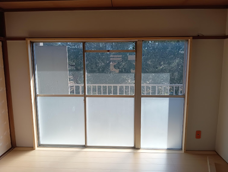 まどありー。本庄本店の【補助金対象商品】群馬県高崎市 LIXIL内窓「インプラス」で快適&省エネ生活を実現!!の施工前の写真1