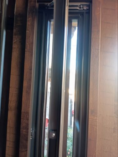 まどありー。本庄本店の【補助金対象商品】埼玉県本庄市　玄関から風が通る！採風ドアで快適にの施工後の写真3