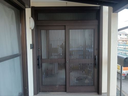 まどありー。本庄本店の埼玉県本庄市　毎日の出入りがスムーズに。玄関引き戸リフォームで快適な暮らしへ。の施工後の写真1