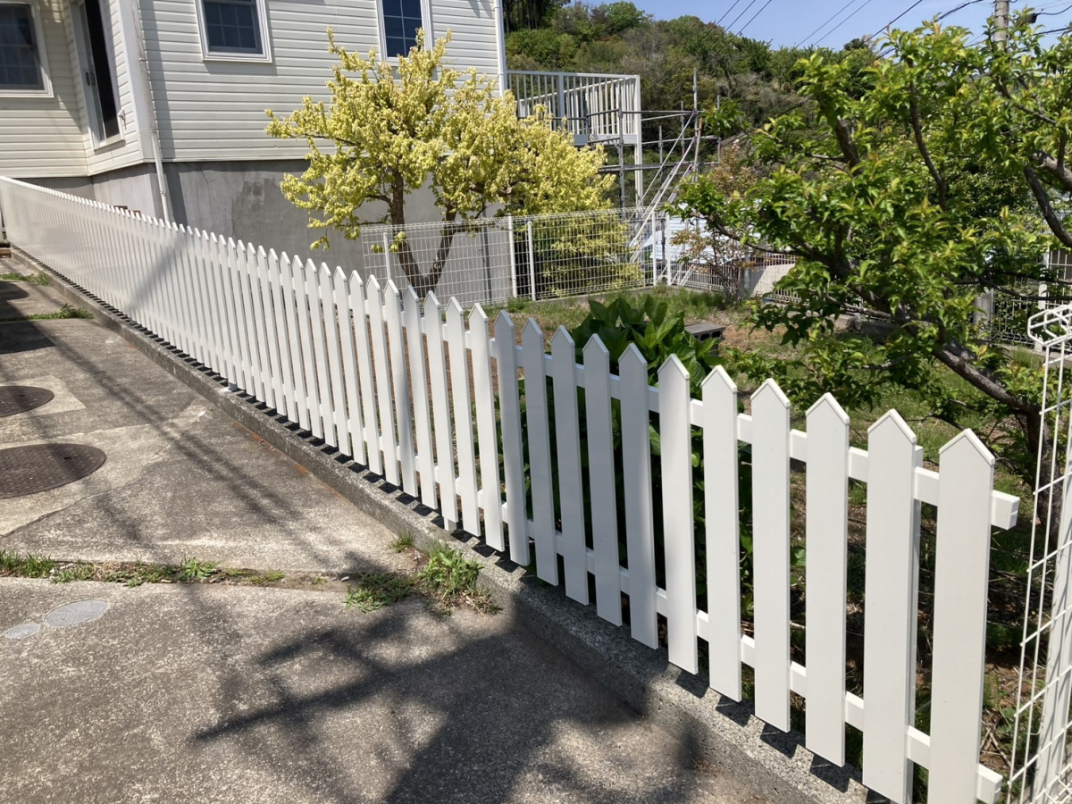 タケヒラトーヨーの”アメリカンフェンス”施工例 熱海市 リフォームの施工後の写真1