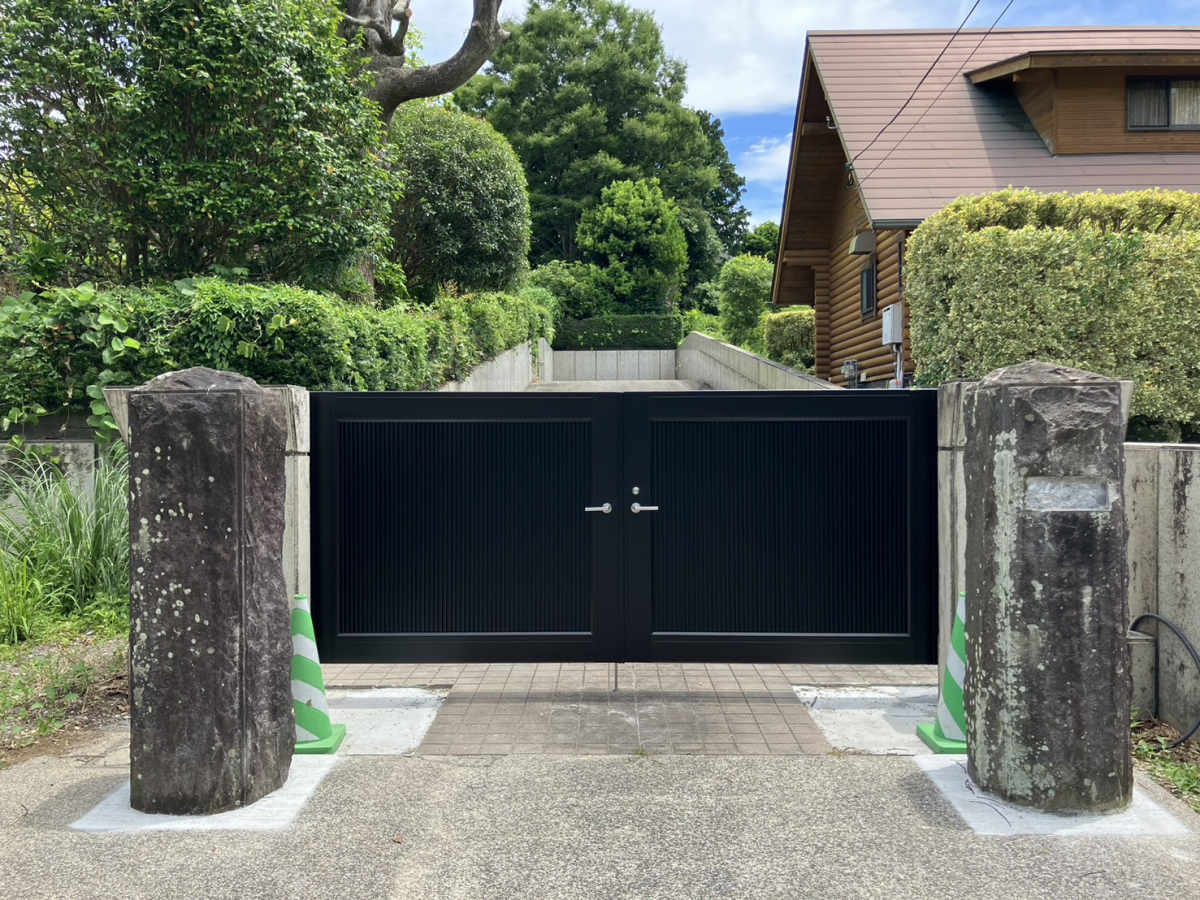 タケヒラトーヨーの”グランメジャー門扉”施工例　伊東市　リフォームの施工後の写真1