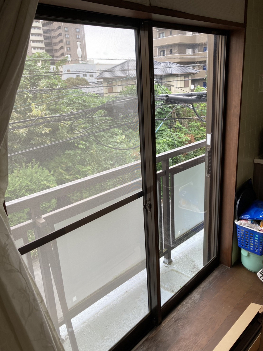 タケヒラトーヨーの”インプラス”施工例　伊東市　内窓リフォームの施工前の写真1