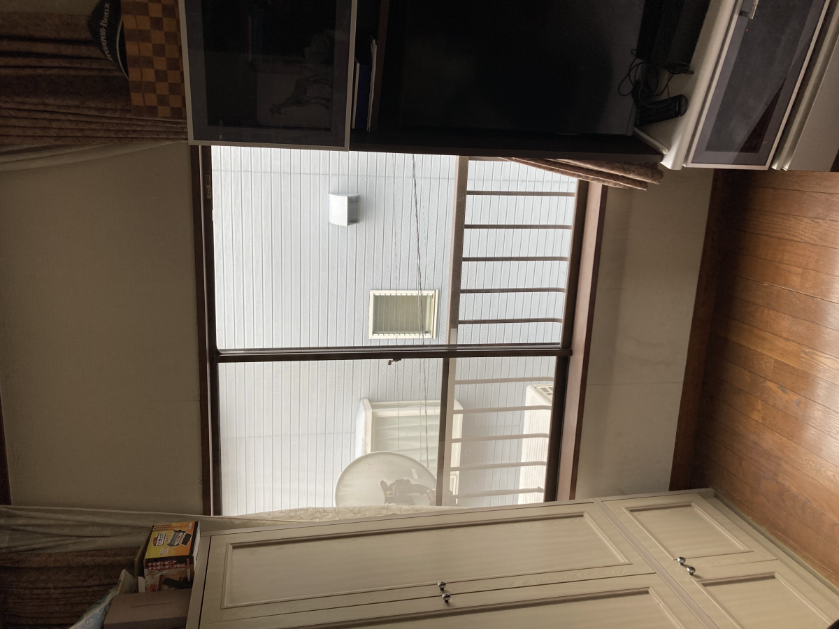 タケヒラトーヨーの”インプラス”施工例　伊東市　内窓リフォームの施工前の写真1