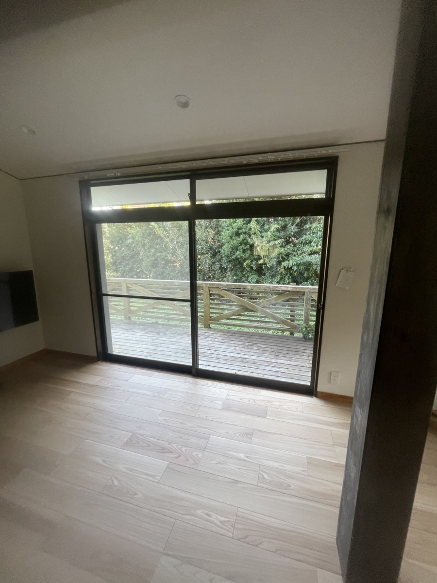 タケヒラトーヨーの”インプラス”施工例　伊東市　内窓リフォームの施工前の写真1