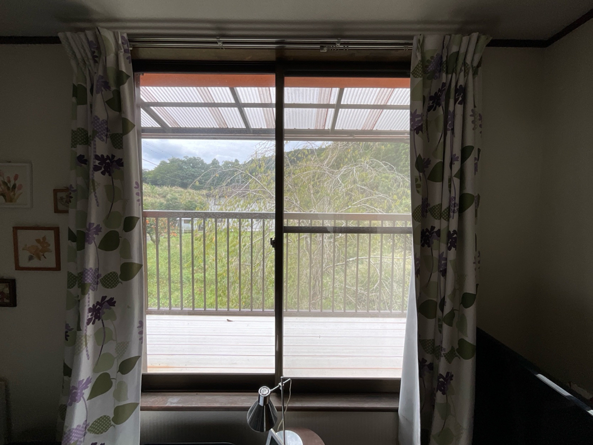 タケヒラトーヨーの”リプラス”施工例　伊東市　窓リフォームの施工前の写真1