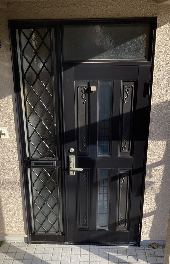 タケヒラトーヨーの”リシェント”施工例　伊東市　玄関リフォームの施工前の写真1