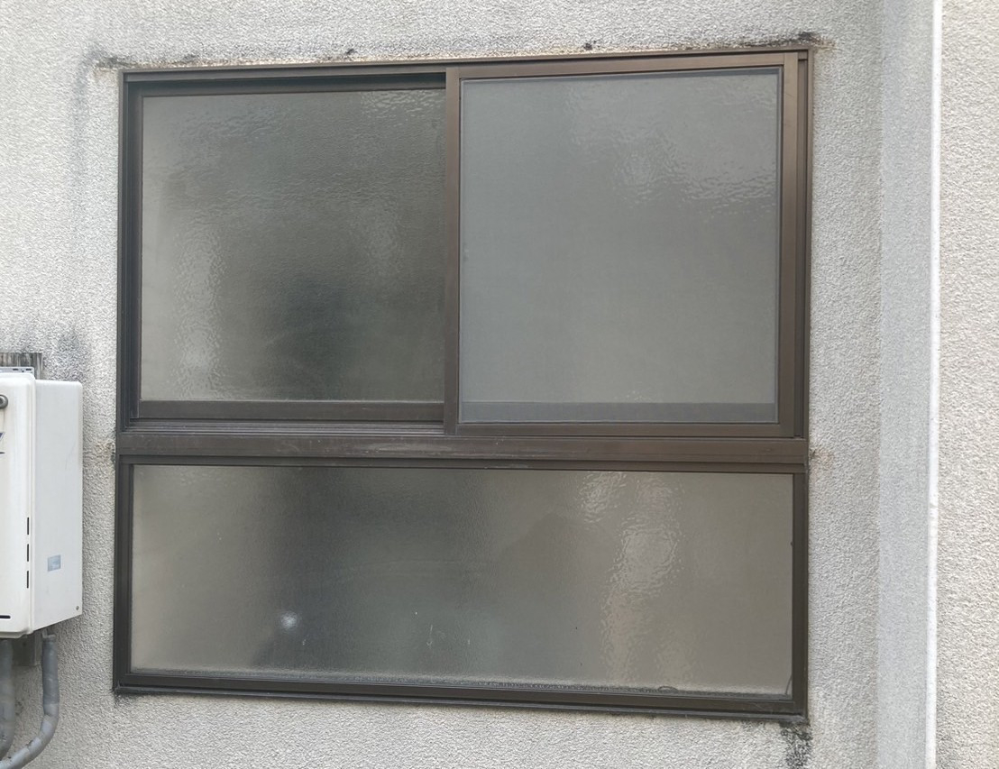 タケヒラトーヨーの”ブラインド”施工例　伊東市　窓リフォームの施工前の写真1