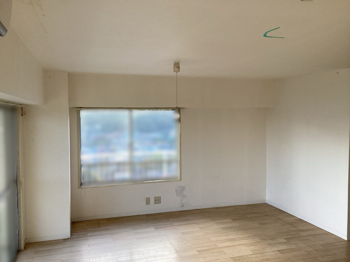 タケヒラトーヨーの”クロス　張替え”施工例　熱海市　リフォームの施工前の写真1