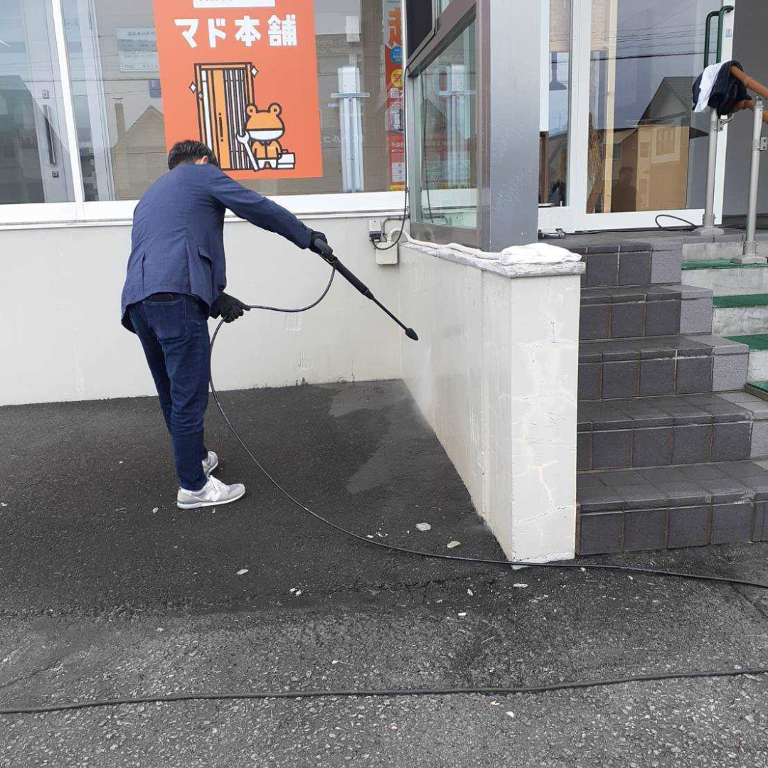 「NSP Fシート」貼るだけで住宅基礎のひび割れ補修！施工例 ダルパのブログ 写真6