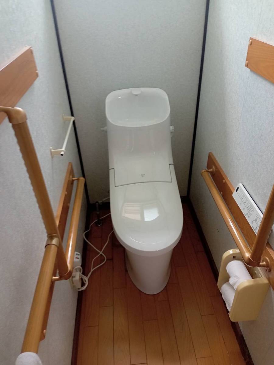 ダルパのトイレ交換の施工後の写真1