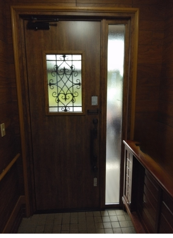 ダルパの玄関ドア交換で防犯性、断熱性能UPの施工後の写真2