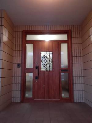 ダルパの玄関ドア交換　1ｄａｙリフォームの施工後の写真1