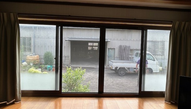 佐藤硝子センターのインプラスで窓を断熱仕様にリフォームしました。の施工前の写真2