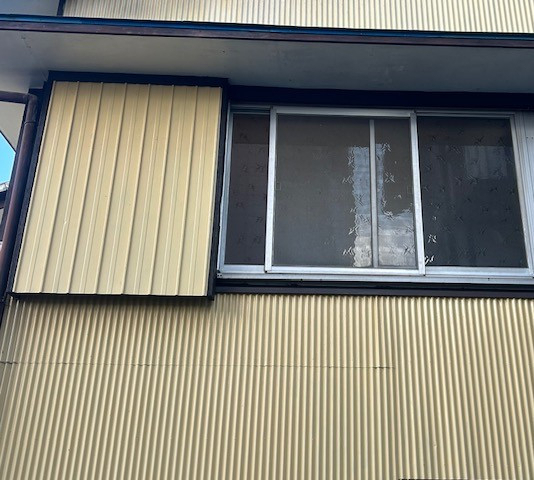 佐藤硝子センターの外窓交換で断熱窓にリフォームできますの施工前の写真2