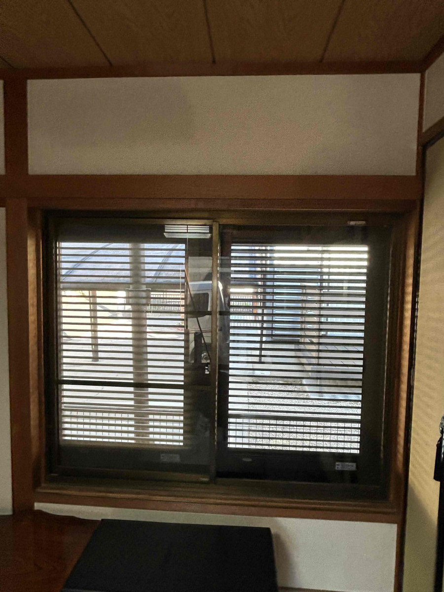 佐藤硝子センターの和室の寒さ対策は内窓インプラスがおすすめですよ。の施工前の写真1