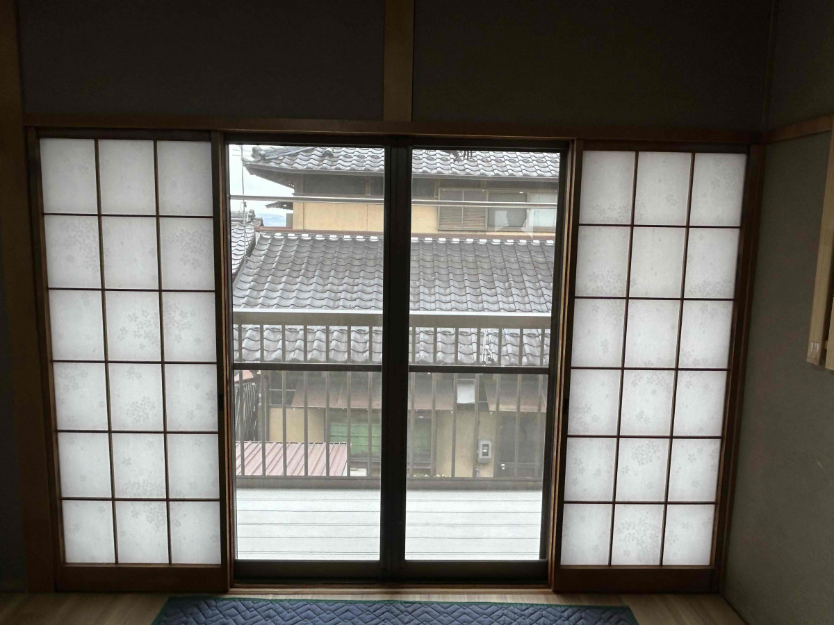 佐藤硝子センターの内窓・インプラスで寒さと結露のお悩み解決【多治見市】の施工前の写真1