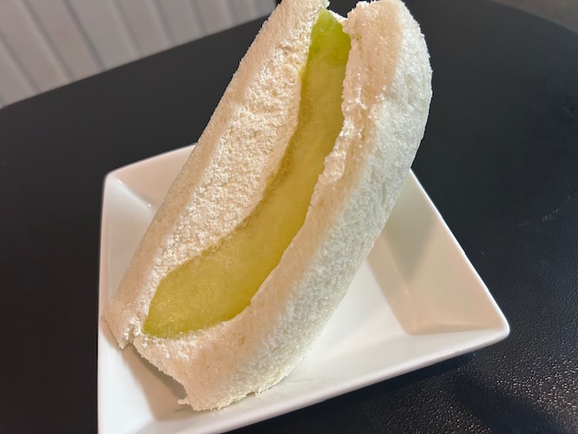 🥭八百甚のフルーツサンド🥭 鶴谷トーヨーテックのブログ 写真4