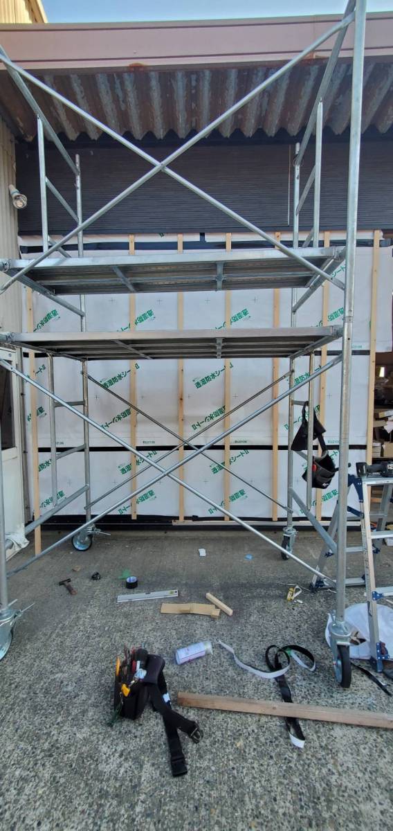鶴谷トーヨーテックの外壁　サイディング張替工事の施工前の写真2