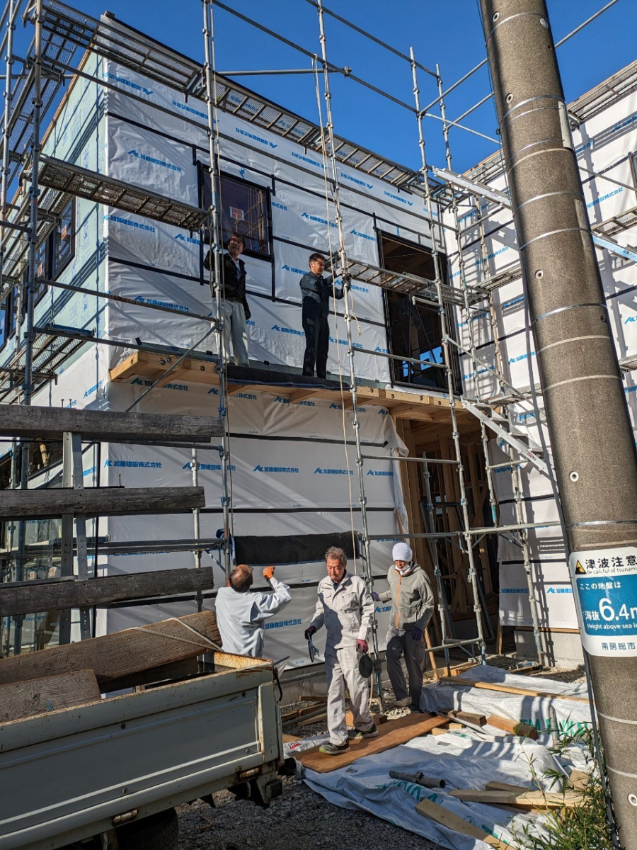 鶴谷トーヨーテックの新築物件　FIX窓　取付工事の施工前の写真1