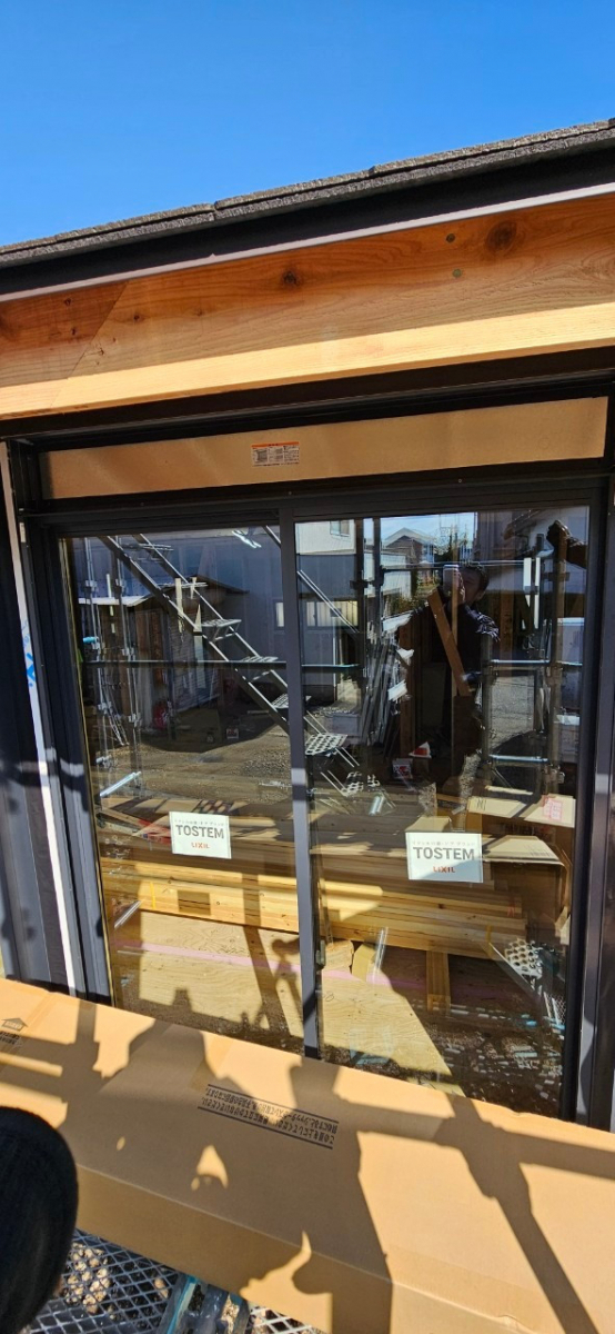 鶴谷トーヨーテックのシャッター付引違い窓　新築物件　取付施工例の施工前の写真1