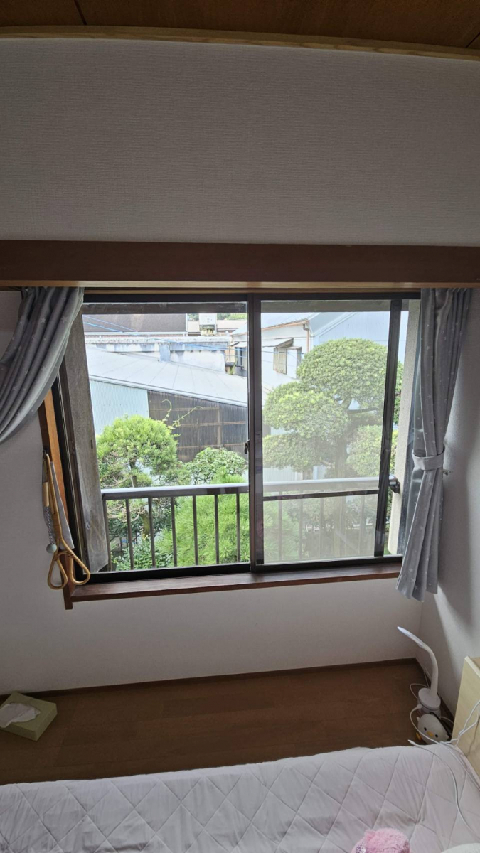 鶴谷トーヨーテックの千葉県 鴨川市 内窓 インプラス設置工事を行いました。の施工前の写真1